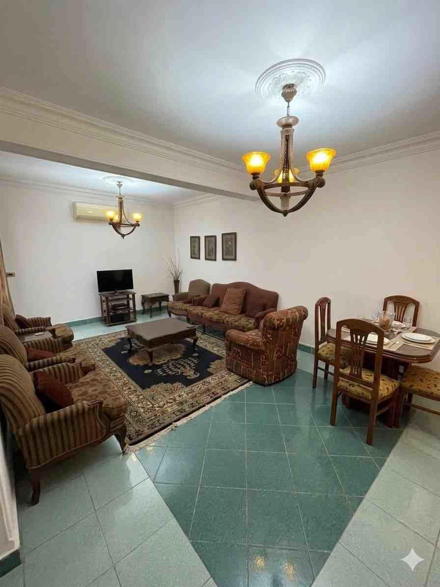 Maadi #228